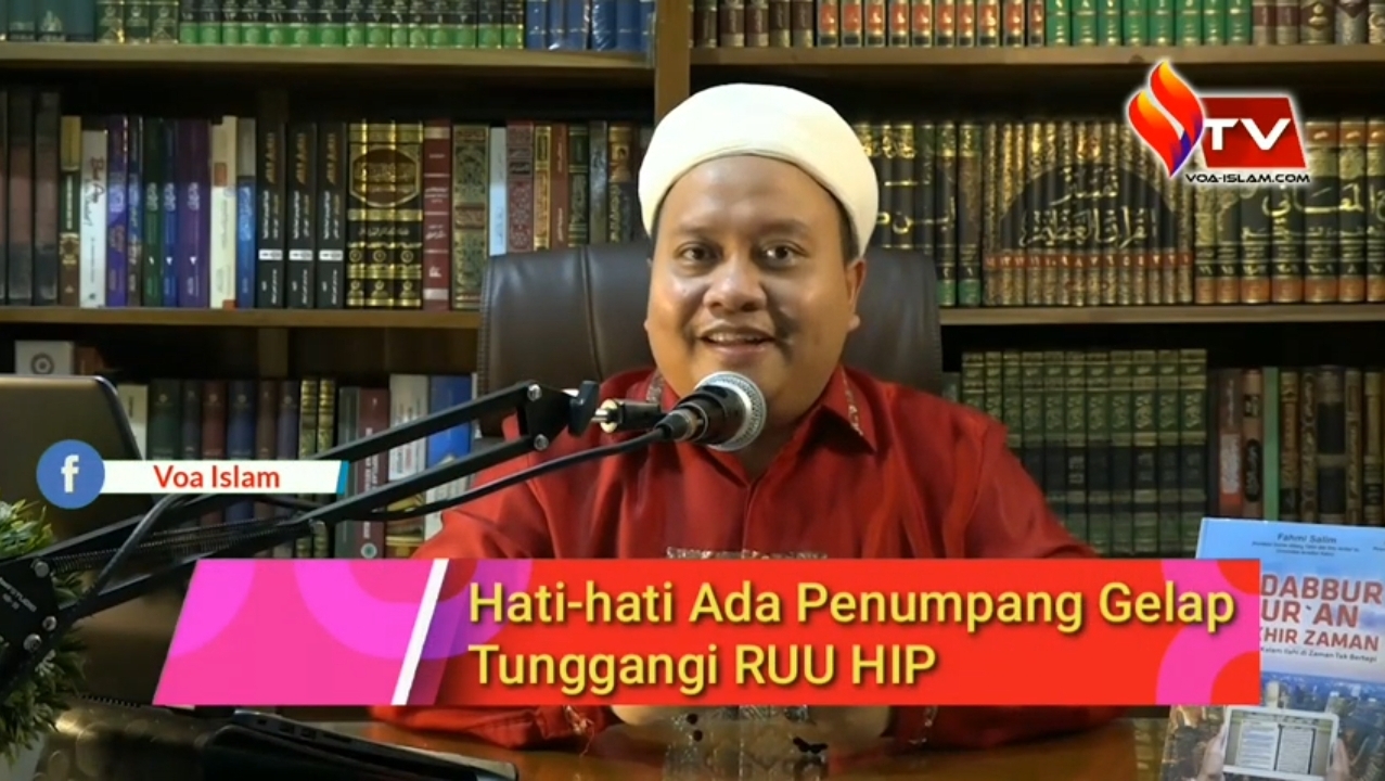 [VIDEO] Ustaz Fahmi Salim Ingatkan Ada Penumpang Gelap Tunggangi RUU HIP